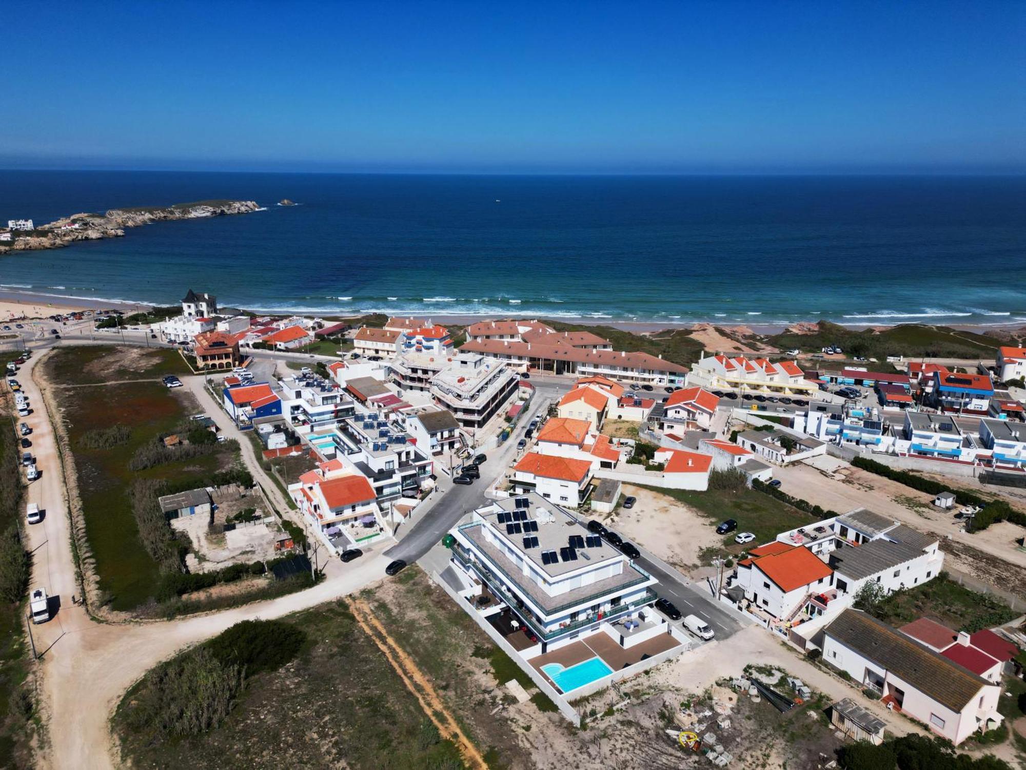 Beach & Surf Lovers Apartment With Ac - Baleal Bagian luar foto