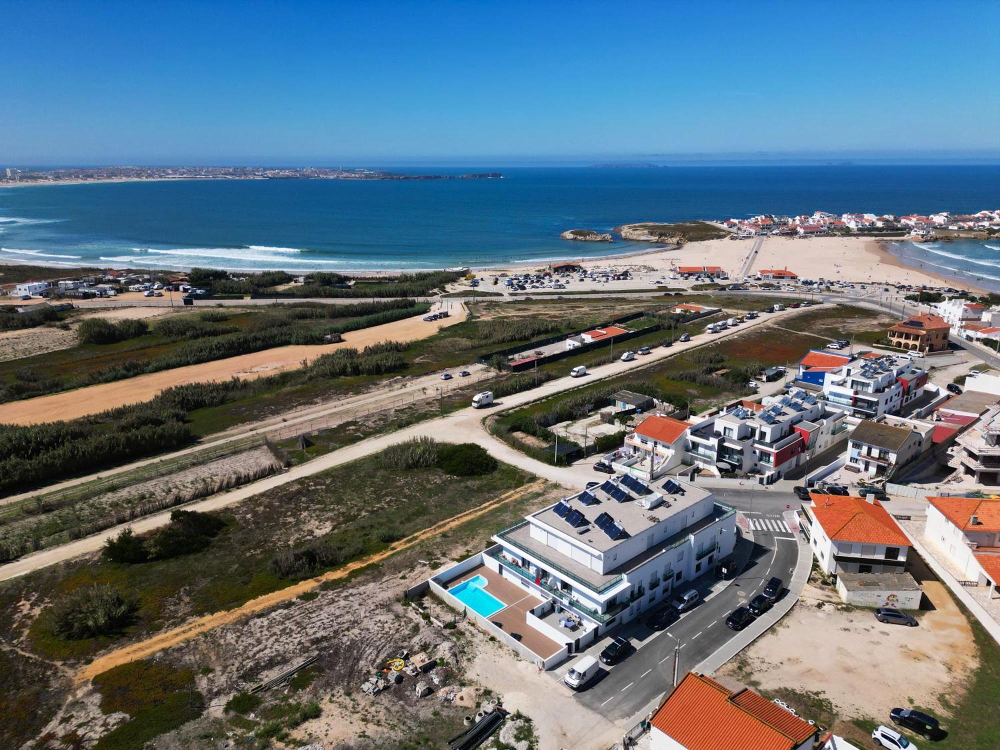 Beach & Surf Lovers Apartment With Ac - Baleal Bagian luar foto