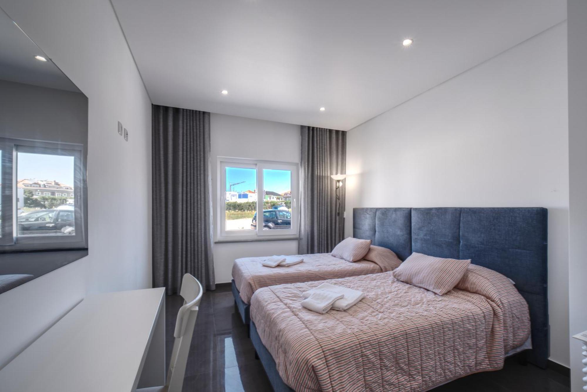 Beach & Surf Lovers Apartment With Ac - Baleal Bagian luar foto