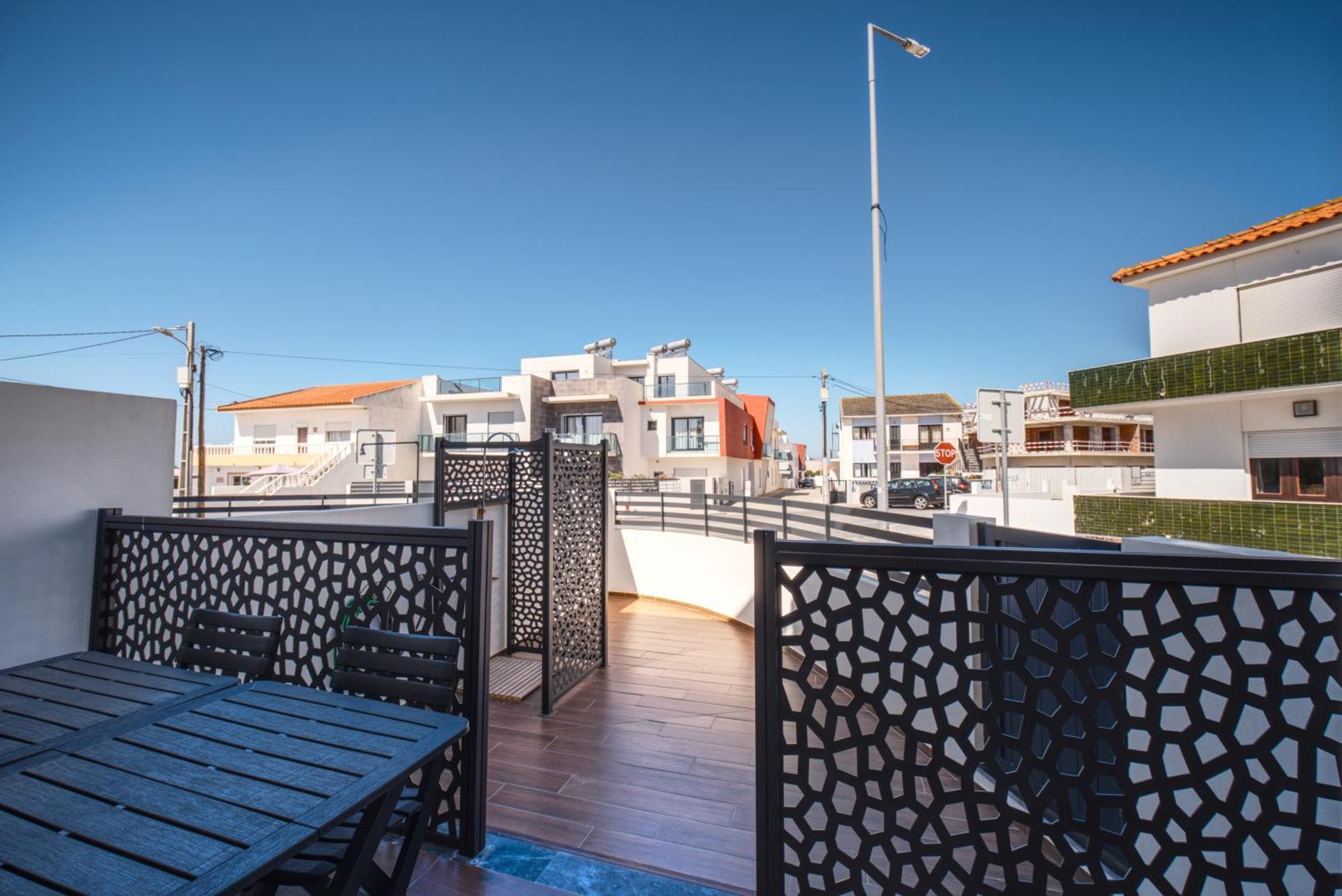 Beach & Surf Lovers Apartment With Ac - Baleal Bagian luar foto